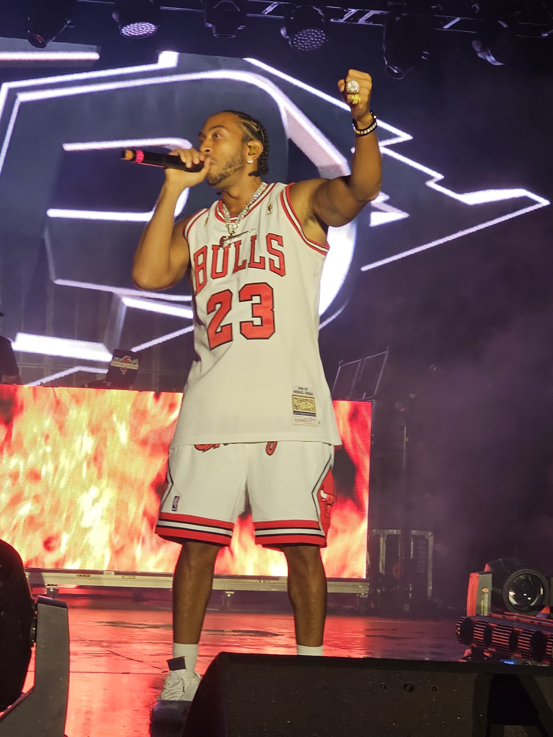 Tacos, Tequila, and Throwback Hits: Chicago’s Festival Delivers a Nostalgic High