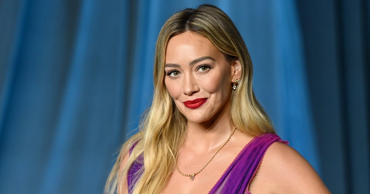 After Nearly 20 Years, Hilary Duff Returns to the Stage for Intimate 2026 Tour
